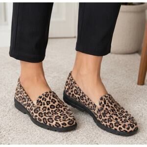 Easy Spirit Abriana Leopard Comfort Loafers Flats Womens 7M NWOB Casual